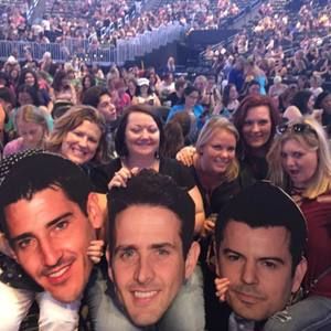 Meet your Posher, Cassandra-casi